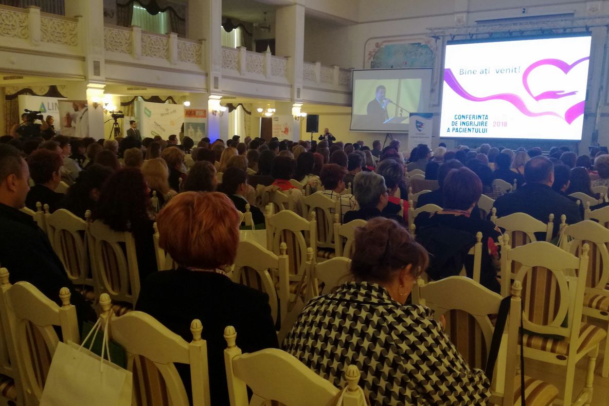 Peste 300 de asistenți medicali din țară, prezenți la Conferința de Îngrijire a Pacientului de la Satu Mare