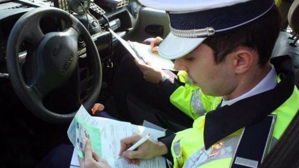 Record de amenzi aplicate de poliţiştii rutieri în weekend