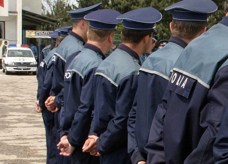 Doi polițiști sătmăreni au fost sancționați pentru abateri disciplinare