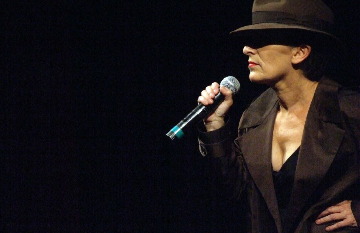 Cântăreaţa de jazz Sanda Weigl îşi începe turneul românesc la Satu Mare