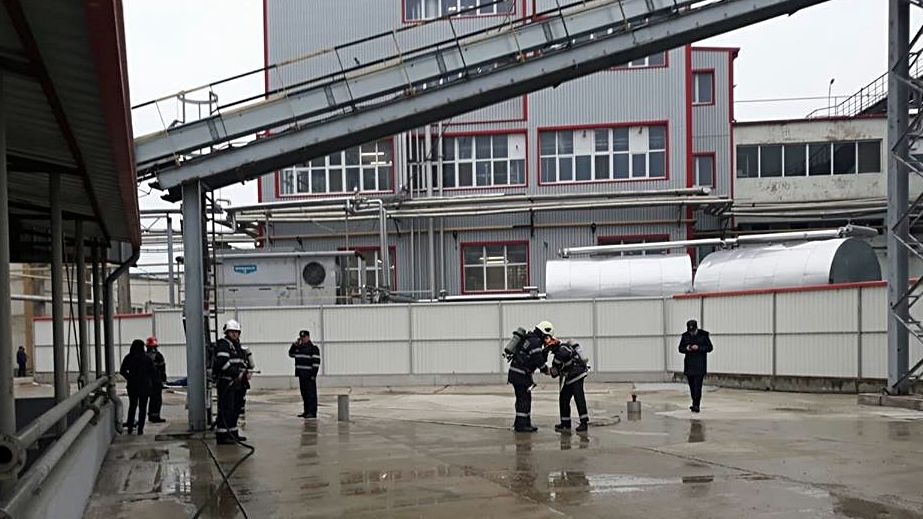 Exercițiu | Explozie urmată de un incendiu la o fabrică din județ