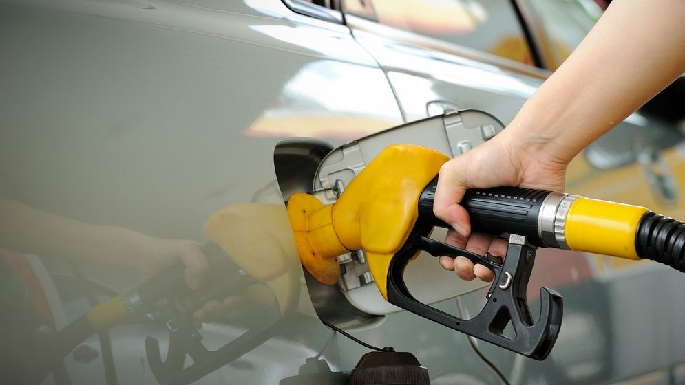 Primăria Satu Mare va încheia un acord-cadru pentru achiziția de carburant auto pe bază de carduri