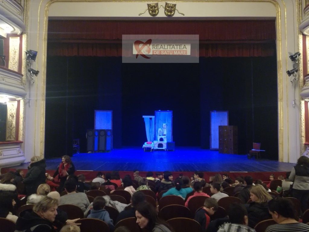 Poveste de Crăciun pentru 360 de copii din Satu Mare