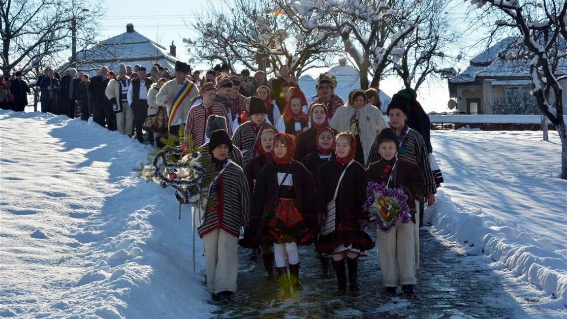 Tradițiile, păstrate cu sfințenie în Negrești-Oaș