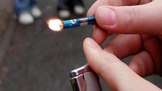 Copii răniți grav la degete, după explozia unor petarde. A fost necesară amputarea parțială a degetelor