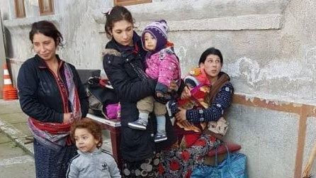 Cerșetoarele din Sălaj au revenit în Satu Mare. Poliția Locală le-a trimis, din nou, acasă