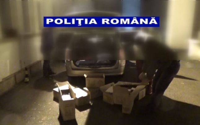 Sute de articole vestimentare contrafăcute, confiscate de polițiști în Satu Mare