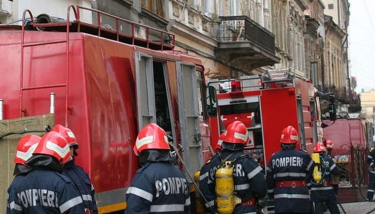 Patru intervenții ale pompierilor la Satu Mare și Carei din cauza vântului