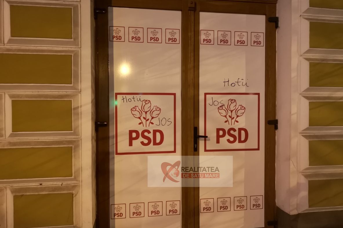 Sediul PSD din municipiul Satu Mare, vandalizat