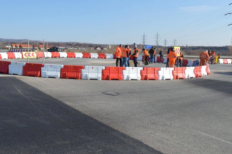 Sens giratoriu provizoriu lângă Liceul German, după ce o fetiță a fost lovită de o mașină