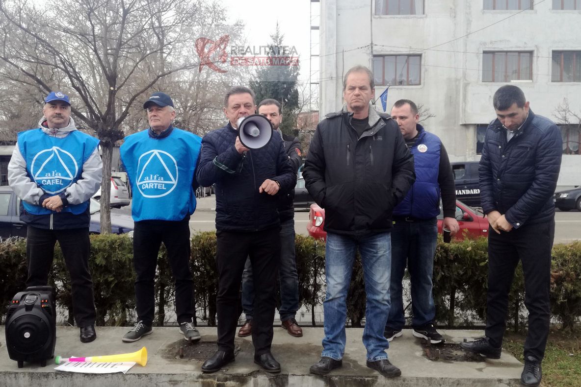 Prim-vicepreședintele Cartel Alfa, Liviu Apostoiu, prezent în mijlocul greviștilor de la Electrolux