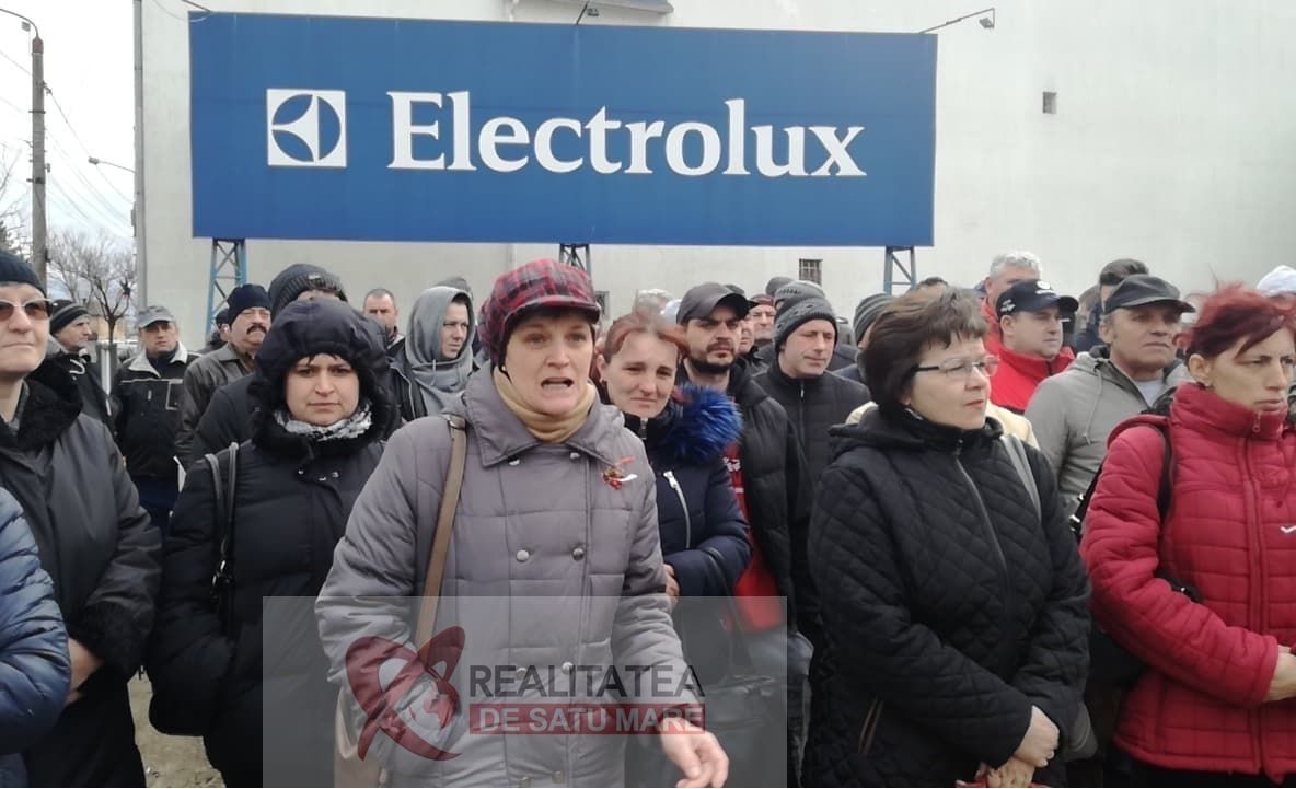 Greva generală a muncitorilor de la Electrolux continuă