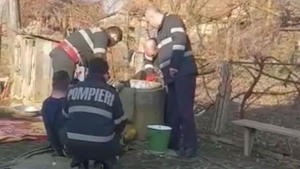 Bărbat, de 48 de ani, găsit mort într-o fântână
