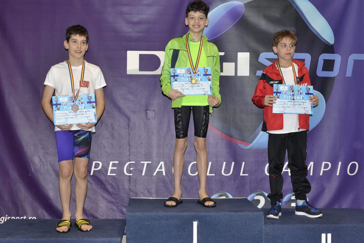 Înot | Tudor Pop, triplu campion național regional