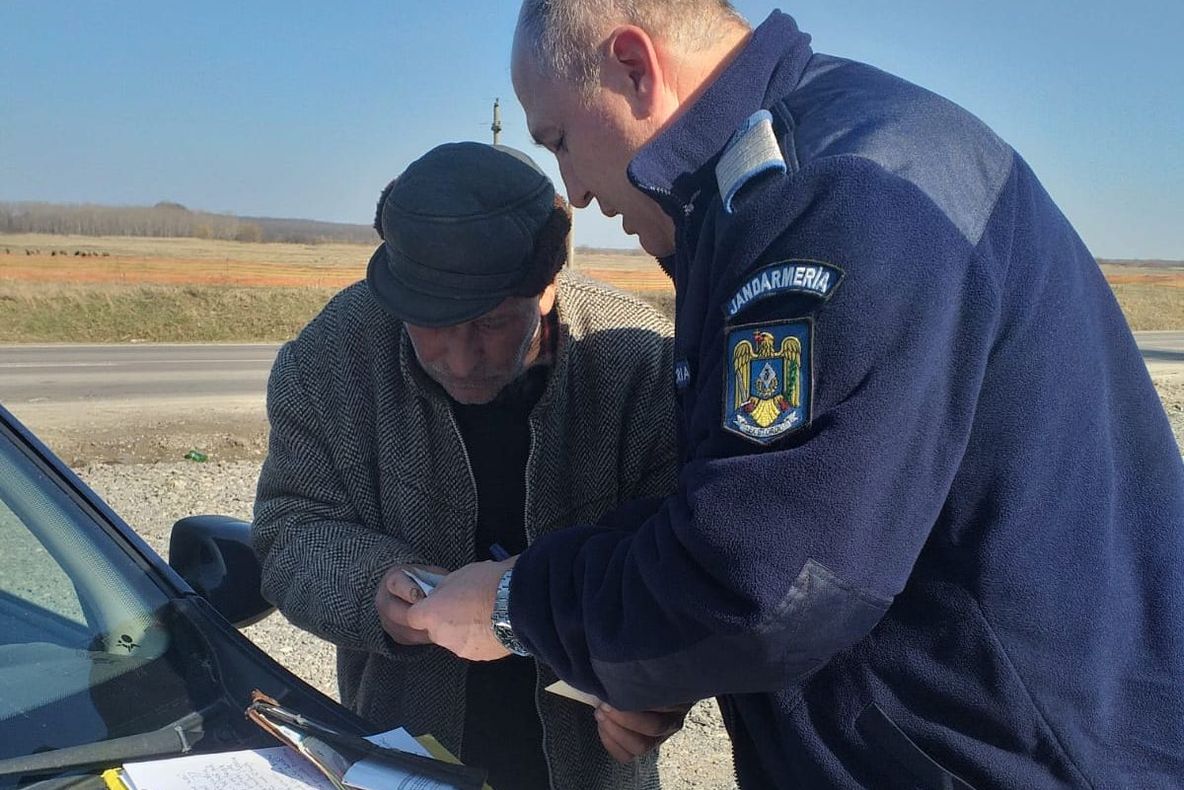 A furat un portmoneu din incinta unei universități