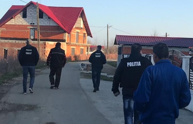 Razii în Ardud. Peste 200 de persoane, legitimate
