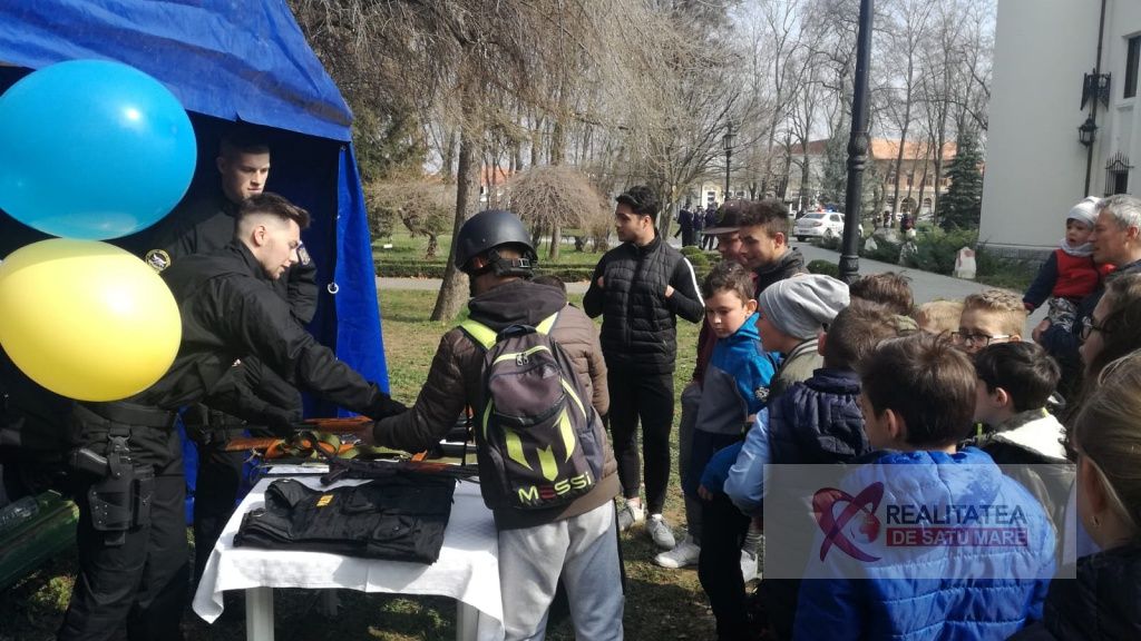 Elevii careieni s-au jucat de-a polițiștii