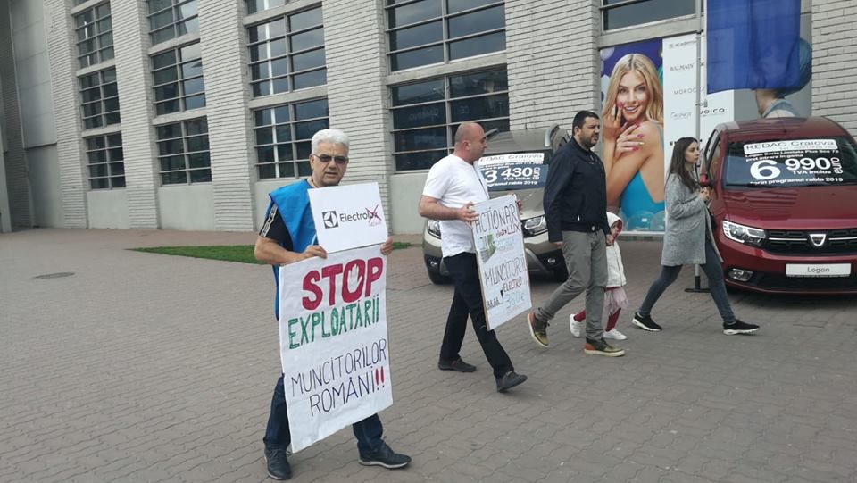 Caravana Electrolux se îndreaptă spre Satu Mare. Lideri ai Cartel Alfa boicotează produsele Electrolux (foto)