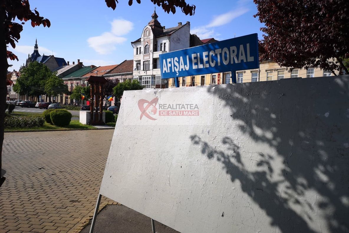 Panourile de afişaj electoral, amplasate în 19 locaţii din Satu Mare