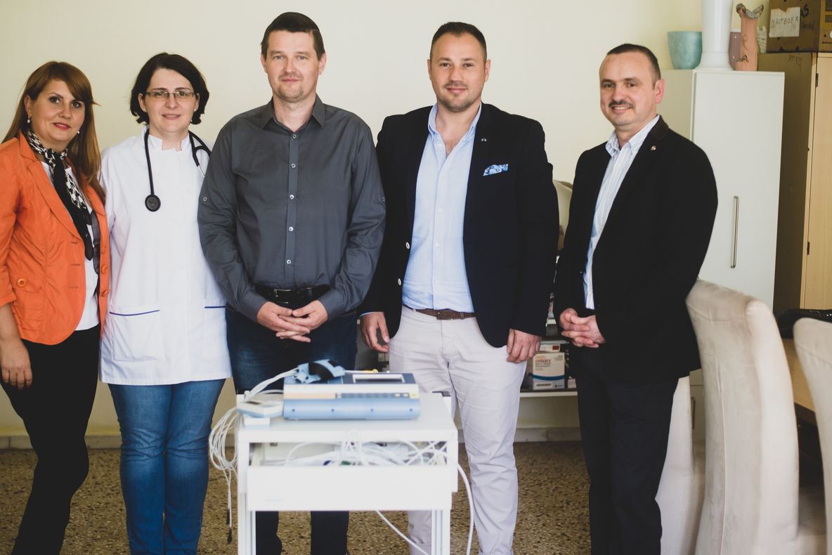 Un artist sătmărean a donat aparatură medicală pentru Spitalul Județean de Urgență