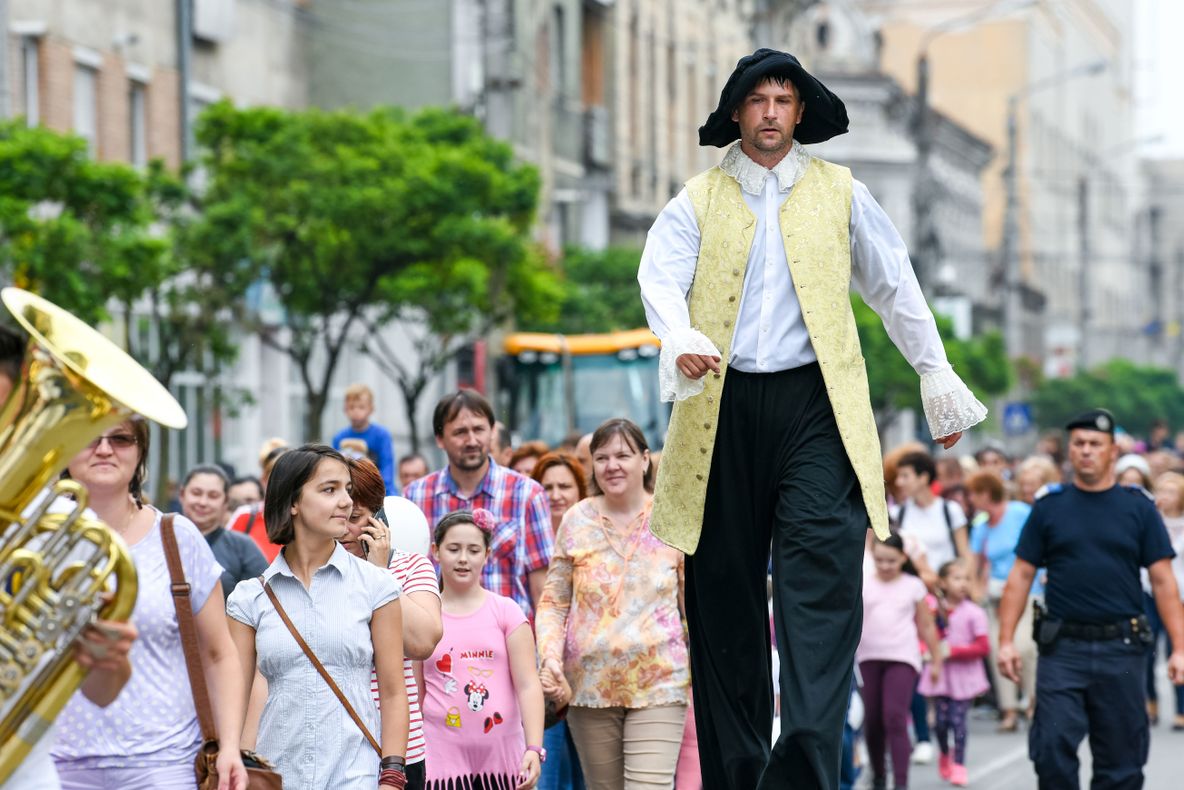 Pregătirile sunt în toi pentru cel mai așteptat eveniment: ”Weekend în familie”