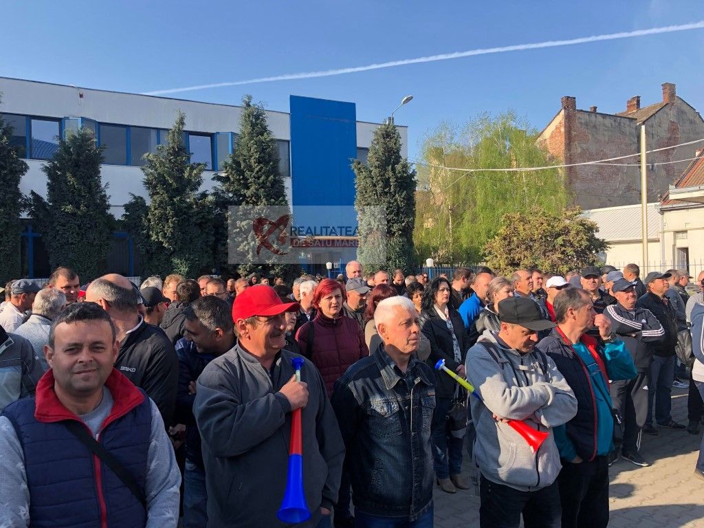 Greviștii de la Electrolux vor porni spre București pentru a face un miting de amploare în fața Ambasadei Suediei