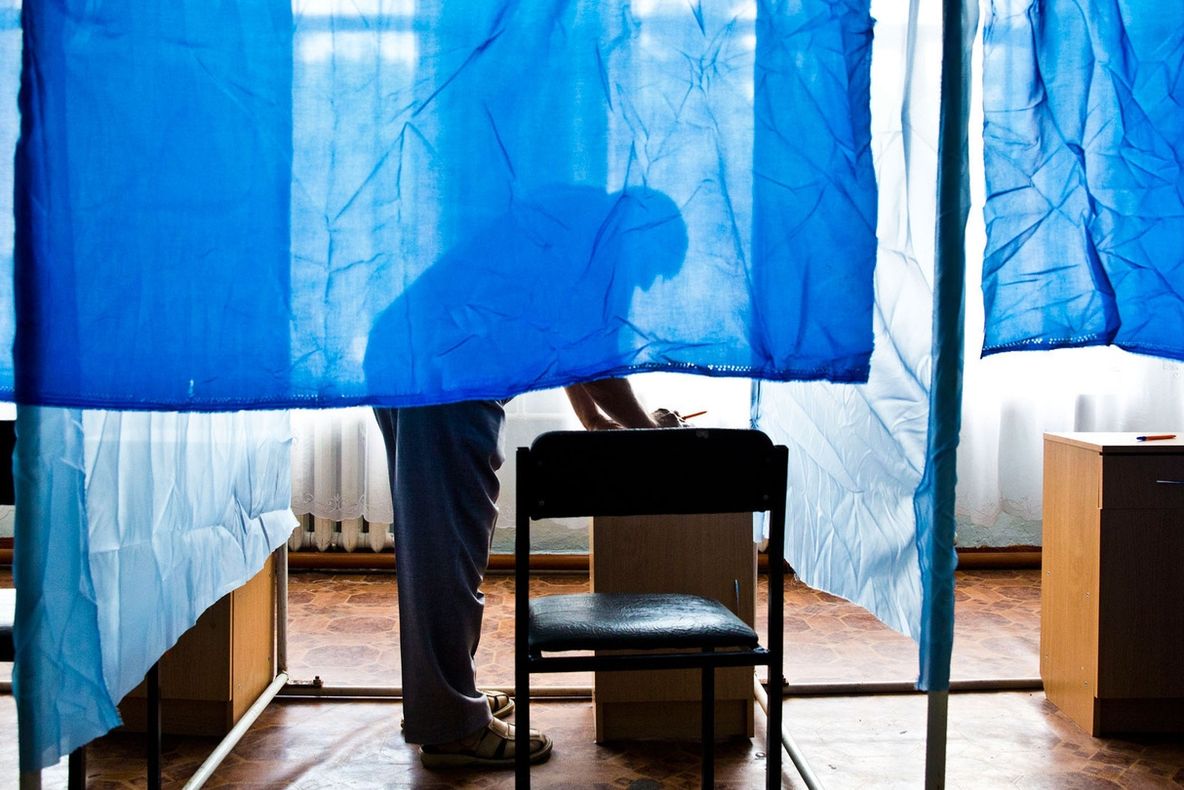 Cea mai mare prezență la vot din județ: 140% în Aciua