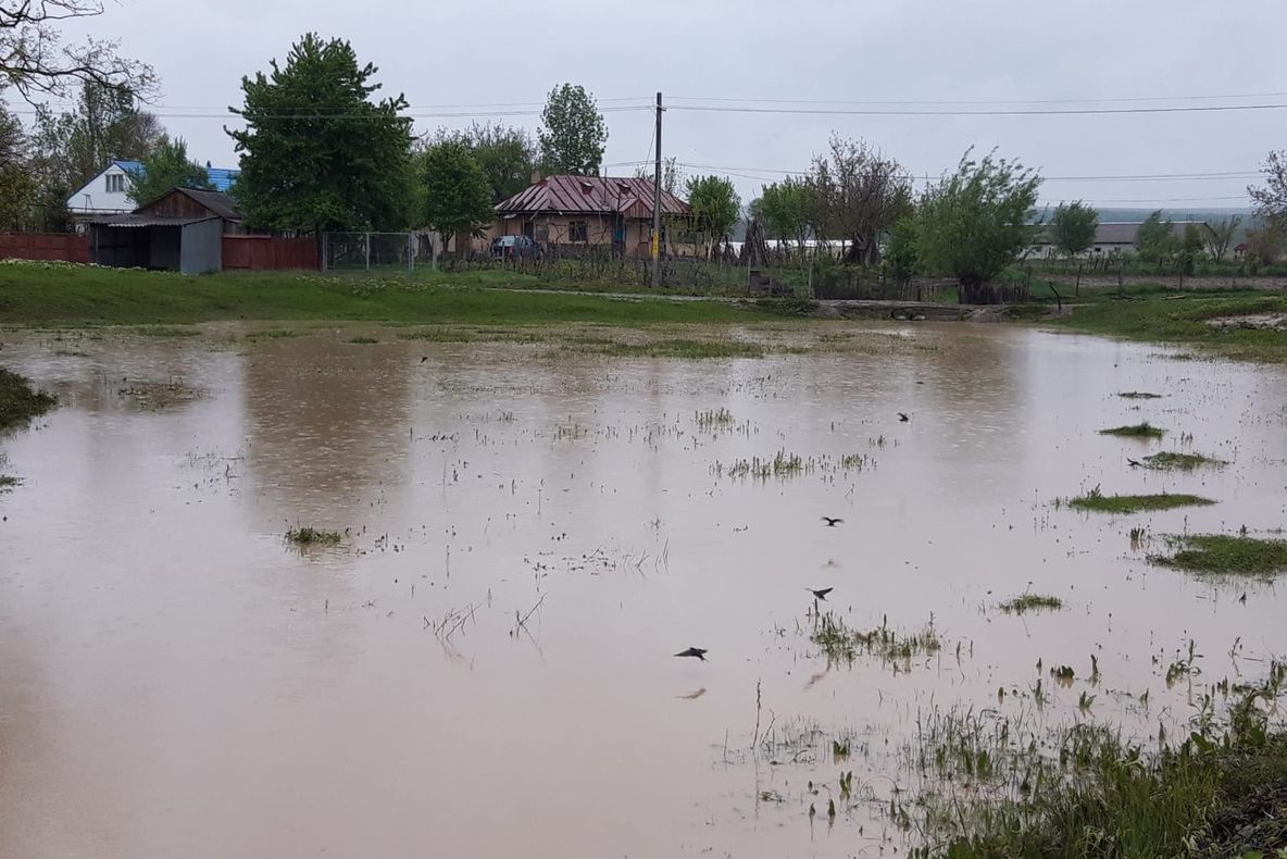 Cod portocaliu de inundații pe râul Tur