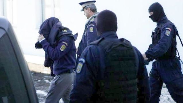 Polițist sătmărean trimis în judecată pentru luare de mită