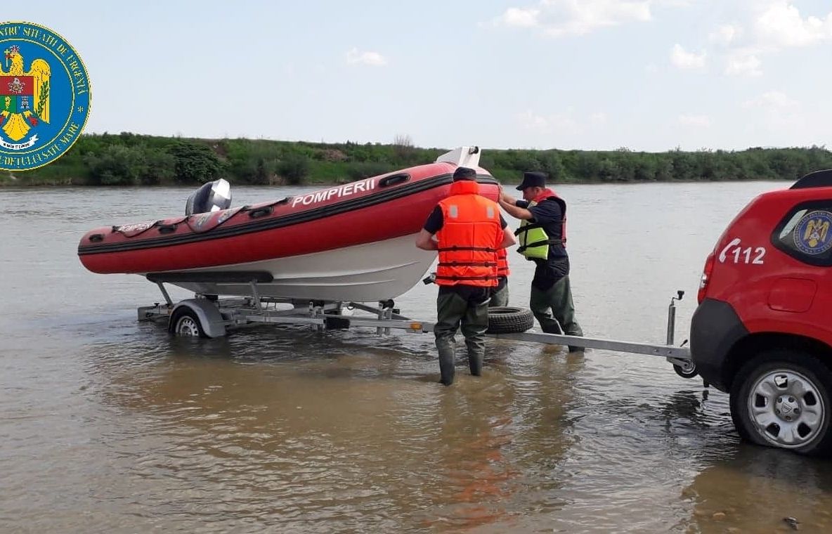 Trupul copilului înecat ieri în râul Someș, încă de negăsit