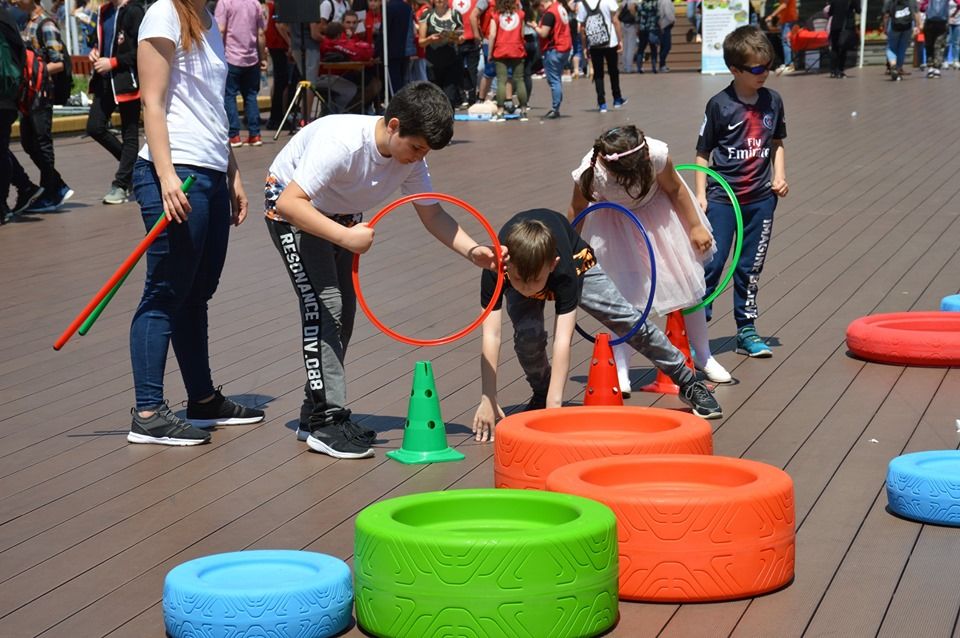 ONG-urile, alături de copii și tineri