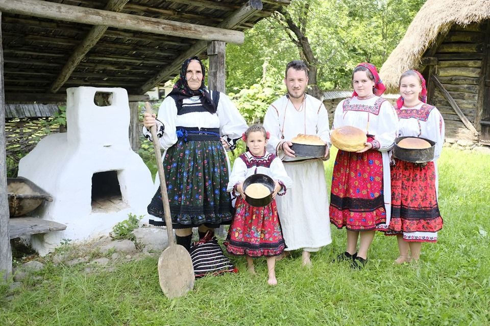 Salt în timp. O zi ca pe vremea străbunilor, în Țara Oașului