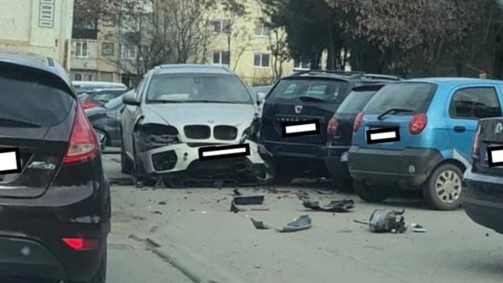 Un șofer băut a provocat un accident în lanț în municipiul Satu Mare