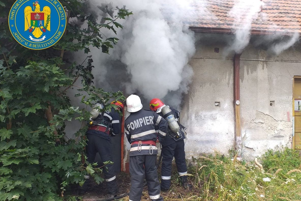 Incendiu la o casă din municipiul Satu Mare