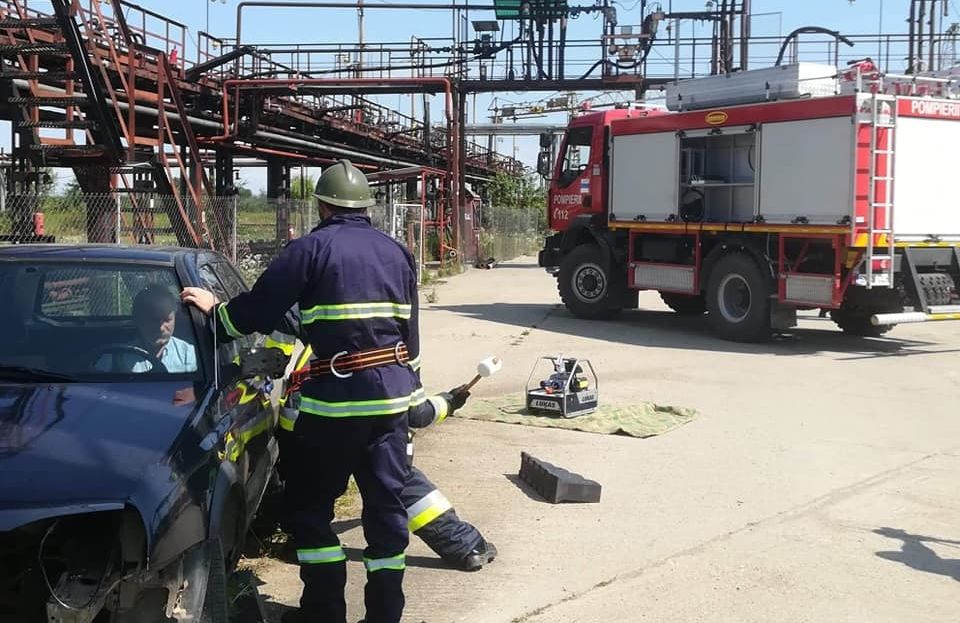 GALERIE FOTO - Simularea unui accident rutier grav și deversări de substanțe toxice în Gara din Halmeu