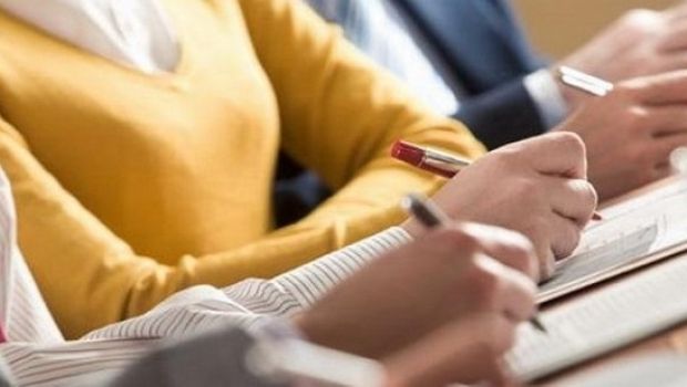 Greu și pentru profesori! 43 de candidați s-au retras din examenul de Titularizare, 31 au absentat