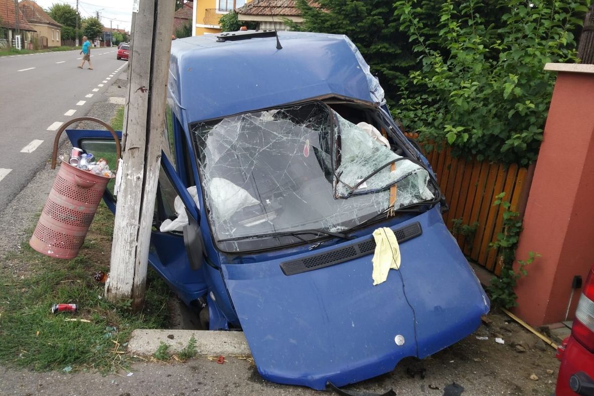 I s-a făcut rău și a intrat într-un podeț