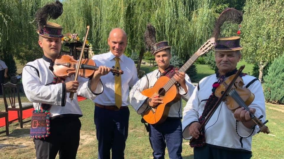 Rareş Bogdan, în Ţara Oaşului