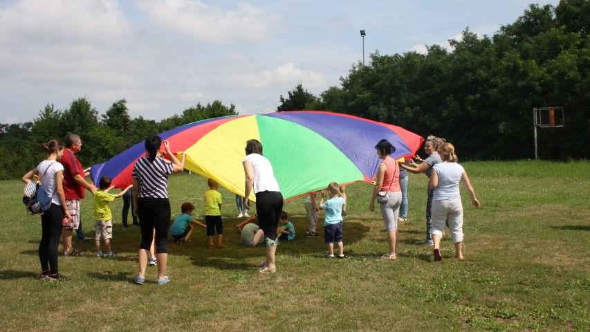 Terapii în sesiuni intensive de vară pentru copiii cu nevoi educaționale speciale