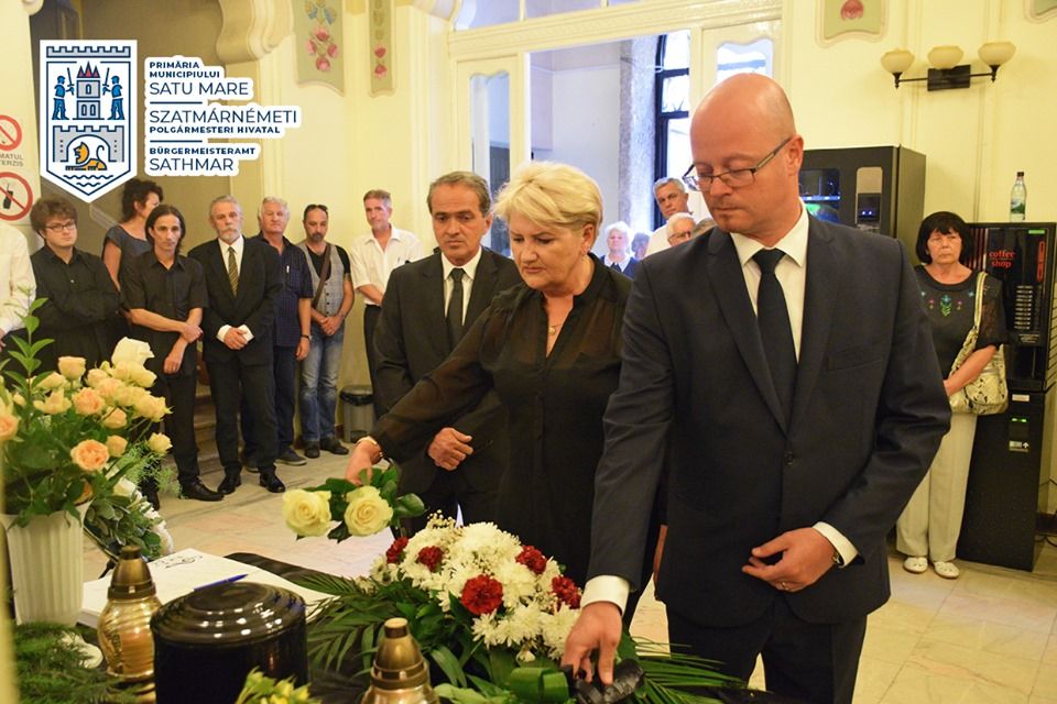 Un ultim omagiu adus de autoritățile sătmărene fostului director al Filarmonicii Satu Mare