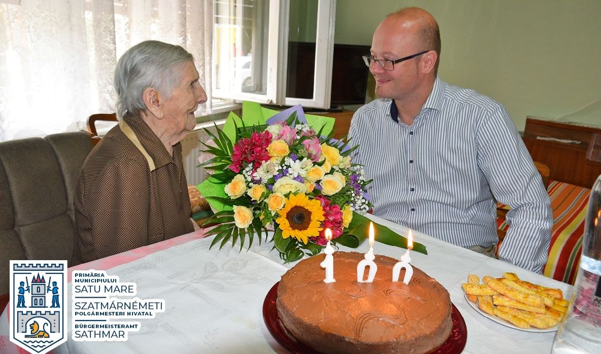 O sătmăreancă, premiată la împlinirea vârstei de 100 de ani