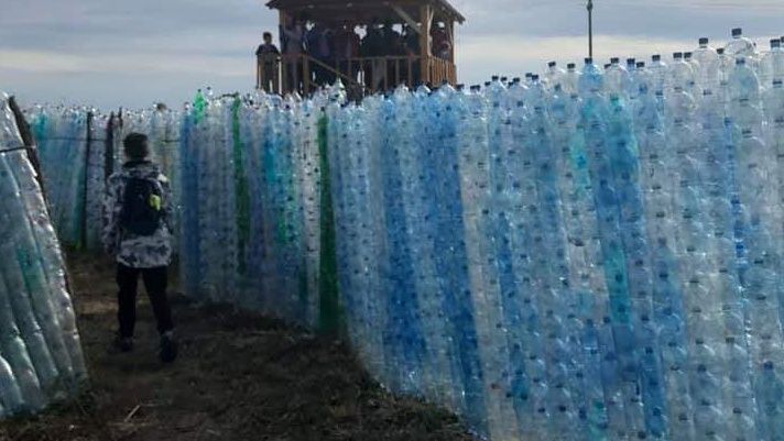 Labirintul reciclării. Elevii sătmăreni au colectat peste 80.000 de PET-uri