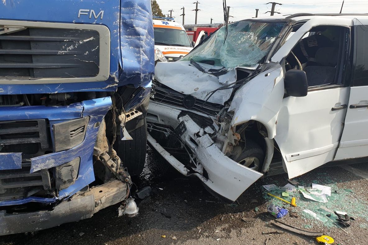Un bărbat, de 43 de ani, vinovat pentru producerea accidentului în lanț de pe Drumul Careiului