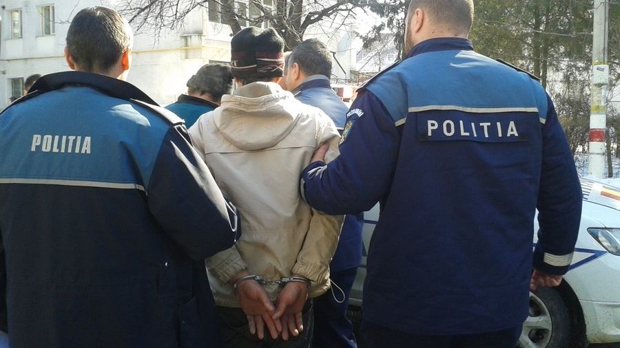 Bărbat condamnat la închisoare cu executare, prins de poliţişti şi plasat în Penitenciar