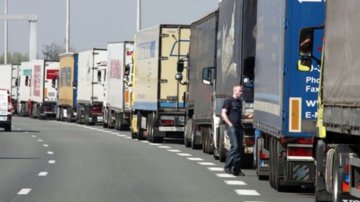 Aglomerație în vama Petea. Este cod roșu la frontiera cu Ungaria