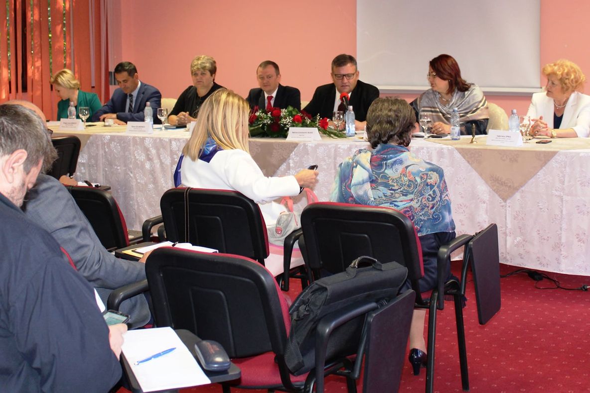 Ministrul Marius Budăi s-a întâlnit cu directorii Agenţiei Naţionale pentru Plăţi şi Inspecţie Socială