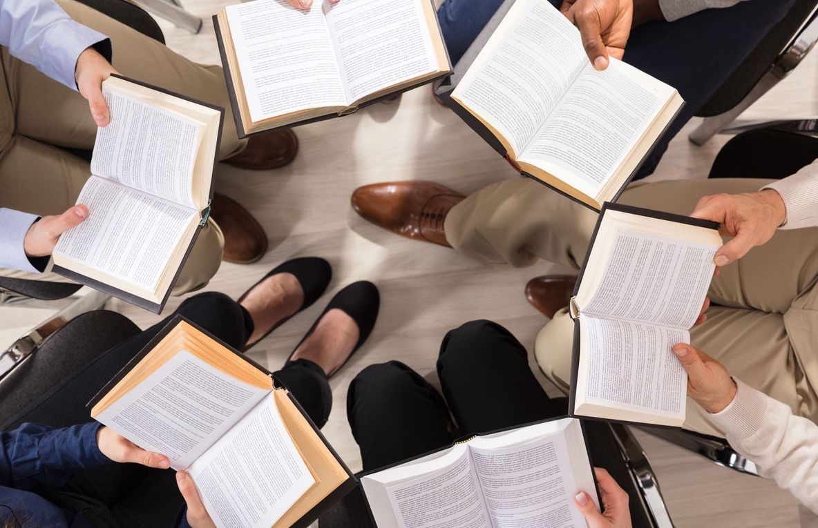 Club de lectură pentru elevii de gimnaziu din Carei