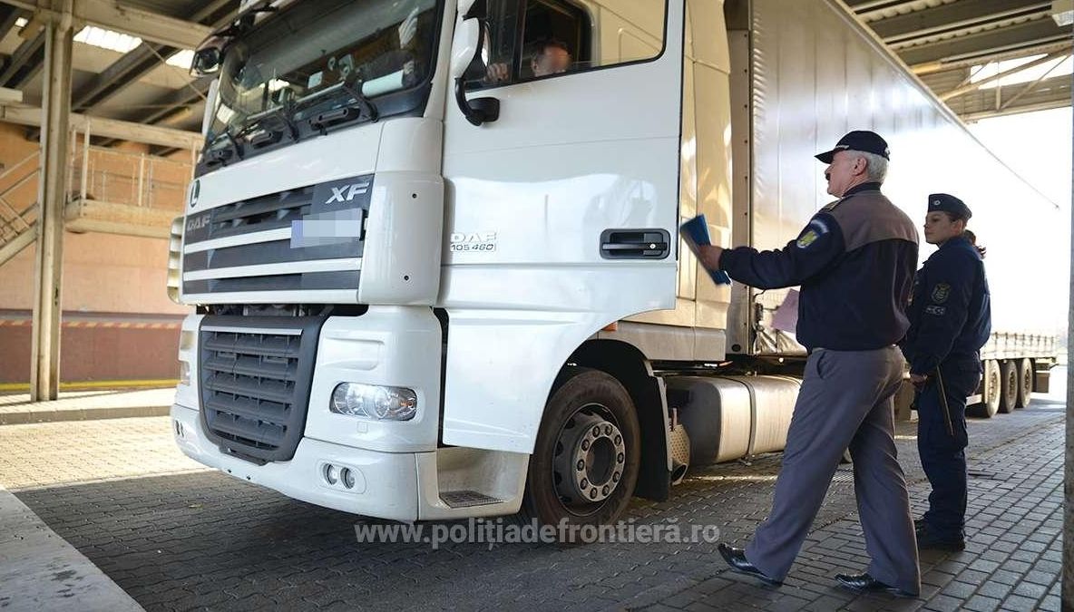 Aglomerație în vama Petea. Este cod roșu la frontiera cu Ungaria