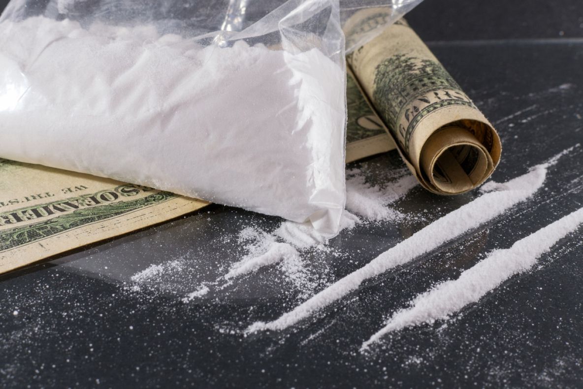 Tineri prinși la volan sub influența unor substanțe psihoactive