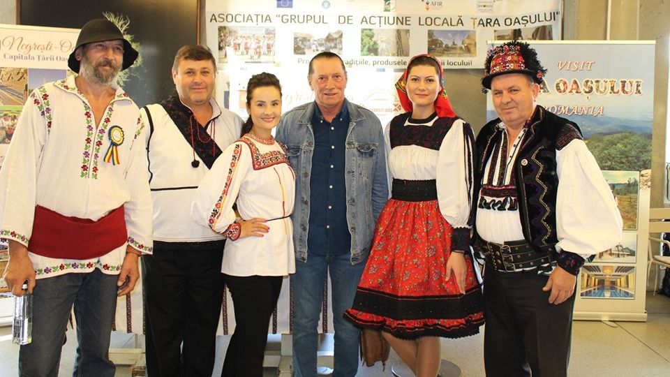 Ivan Patzaichin, impresionat de podoabele și produsele din Țara Oașului